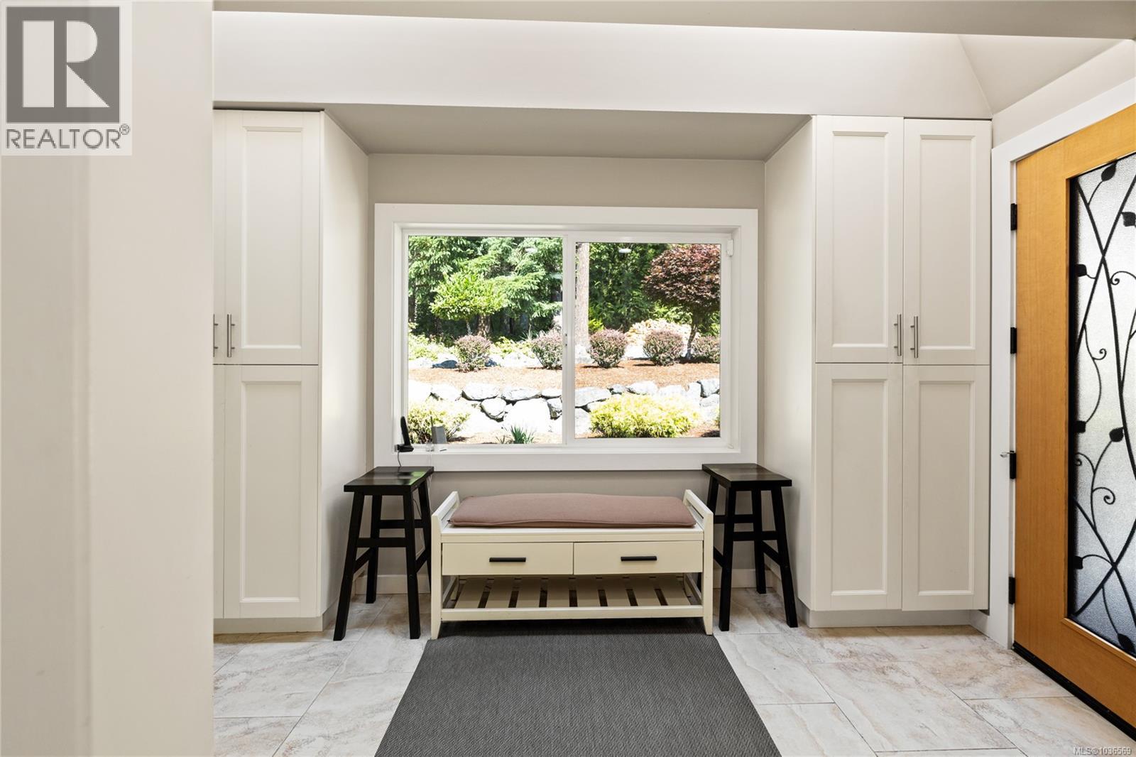 3061 Renfrew Rd - 22