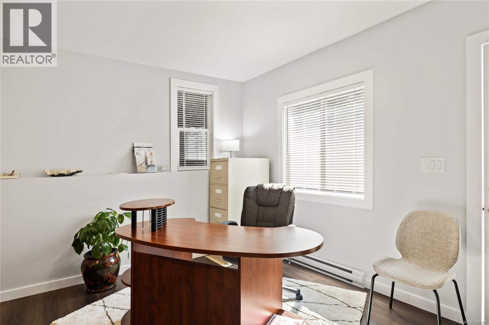 3061 Renfrew Rd - 40