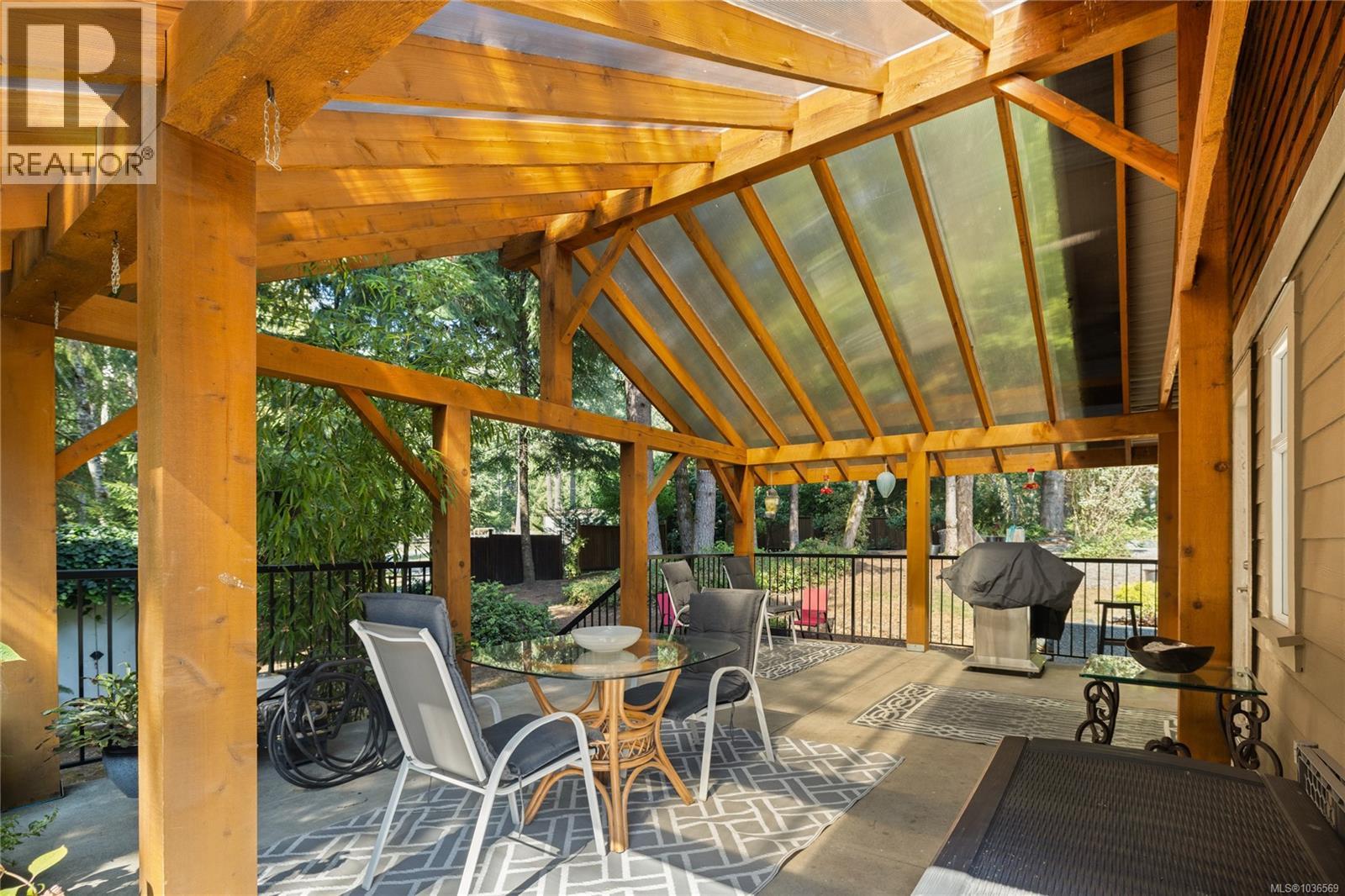 3061 Renfrew Rd - 44