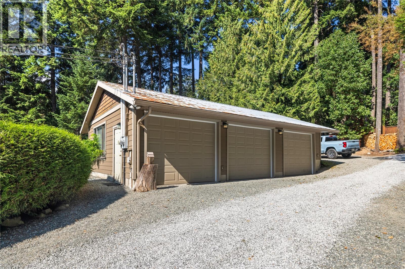3061 Renfrew Rd - 59