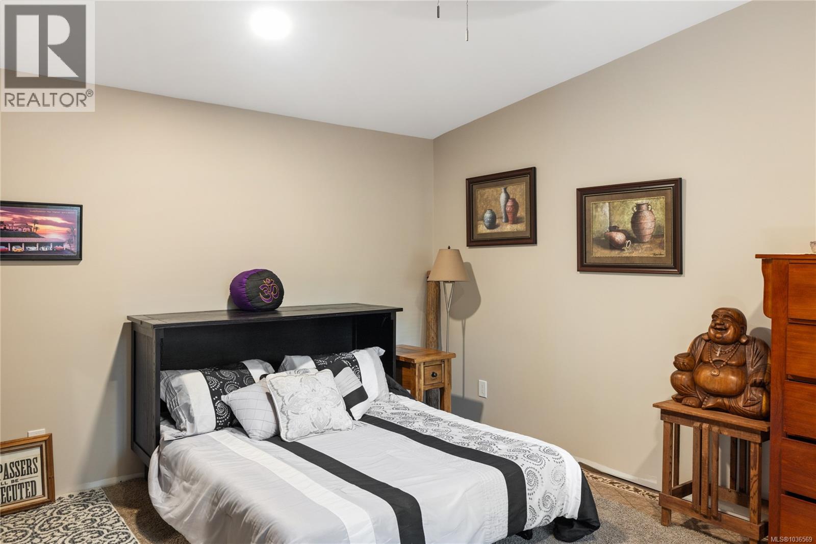 3061 Renfrew Rd - 63