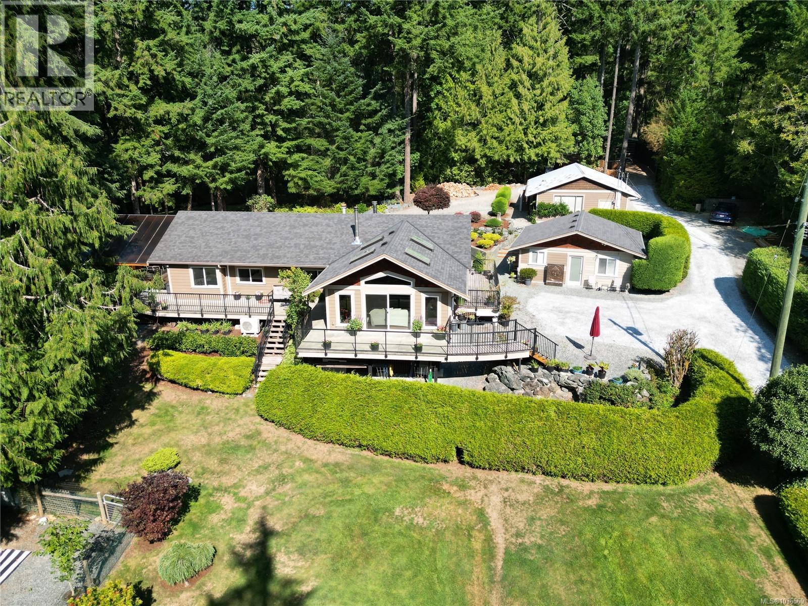 3061 Renfrew Rd - 69