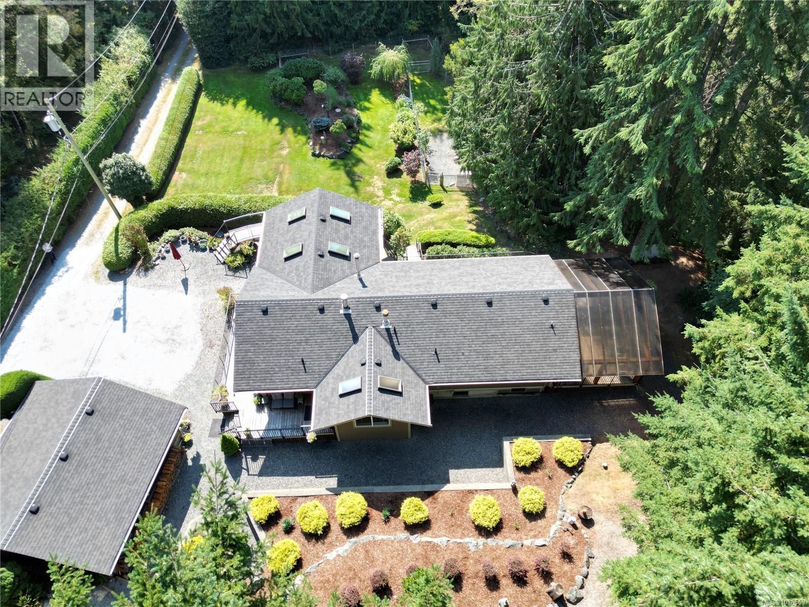 3061 Renfrew Rd - 76