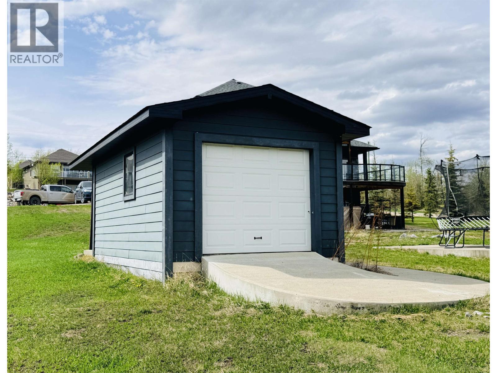 12854 BENS ROAD, Charlie Lake