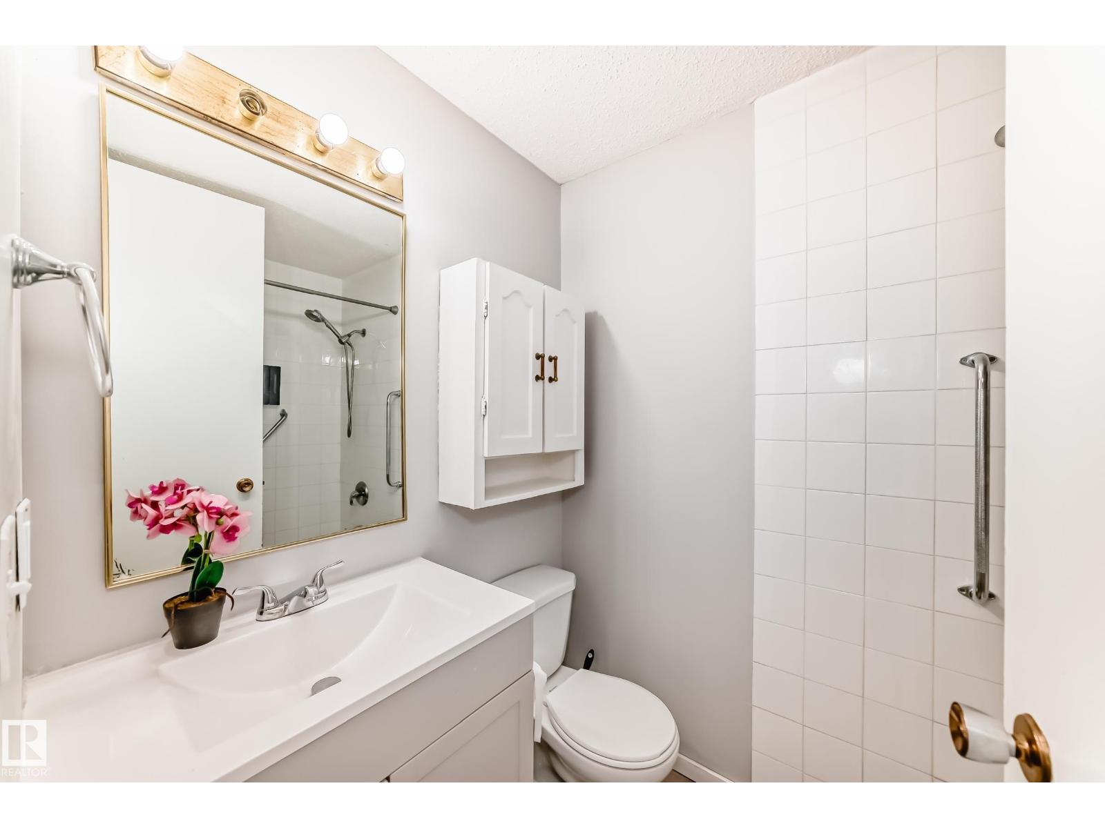 16819 109 ST NW - 40