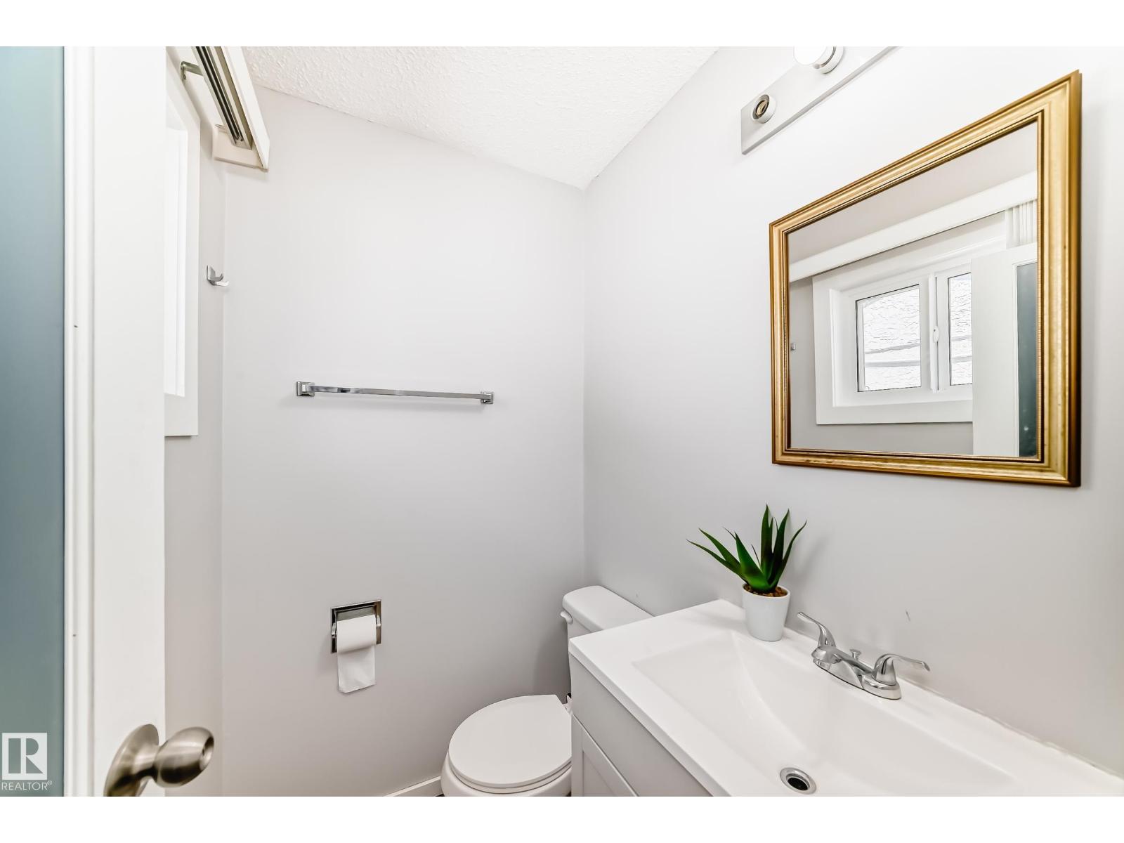 16819 109 ST NW - 33