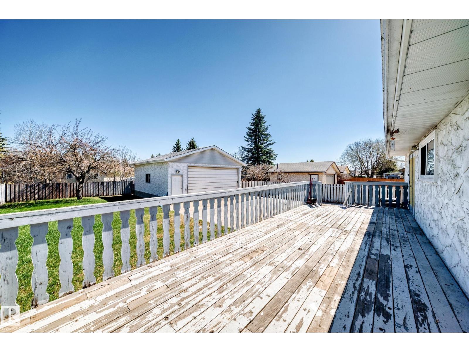 16819 109 ST NW - 23