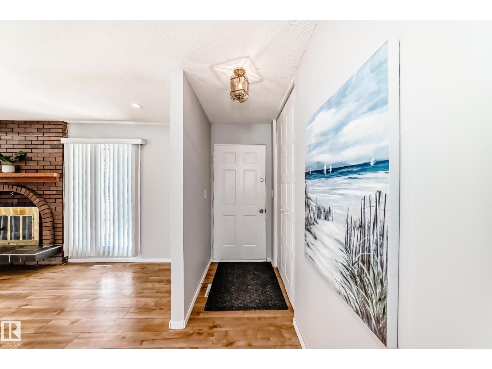 16819 109 ST NW - 4