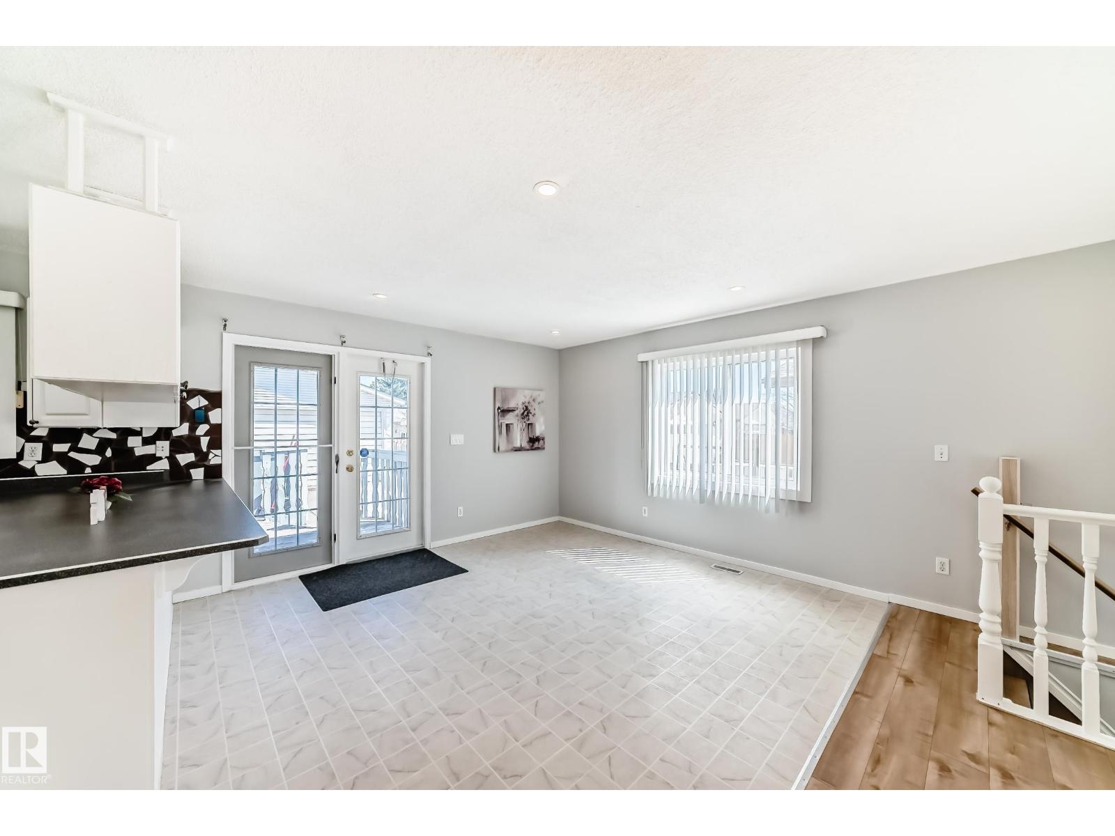 16819 109 ST NW - 19