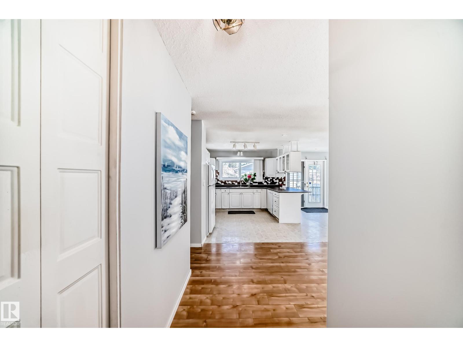 16819 109 ST NW - 6