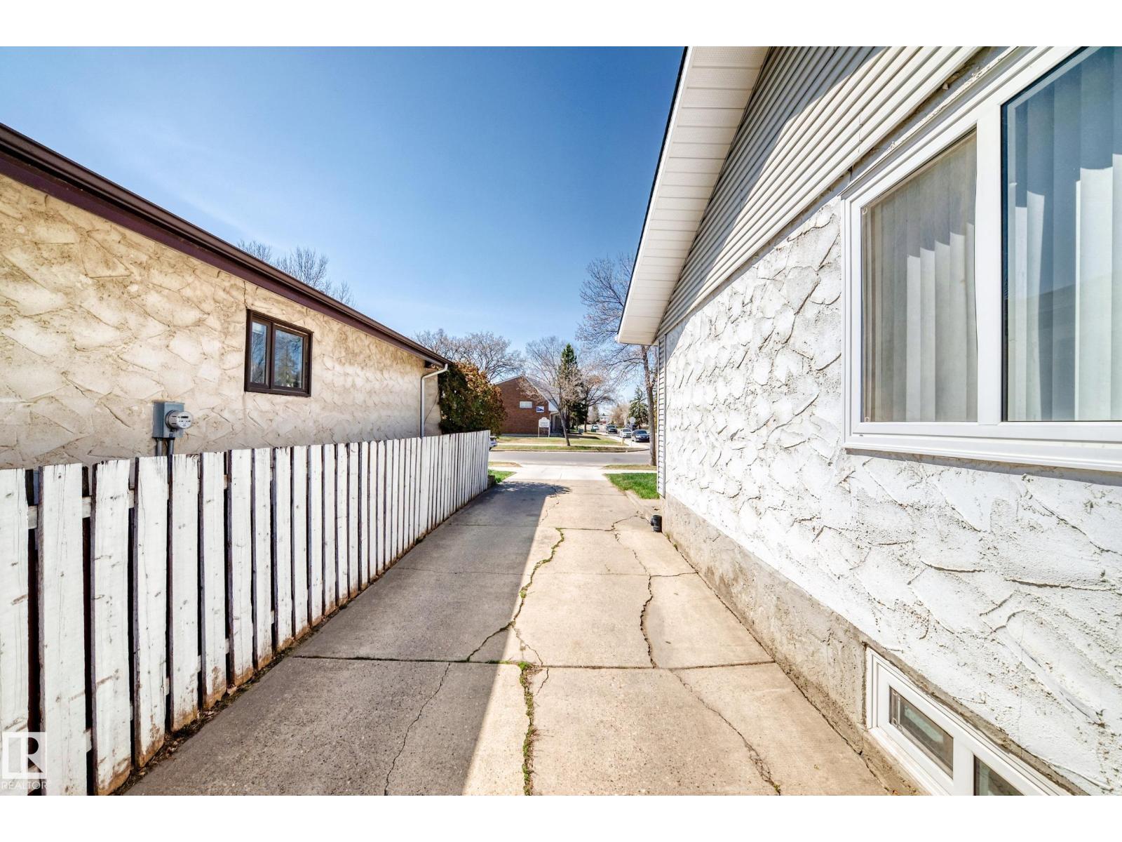 16819 109 ST NW - 65