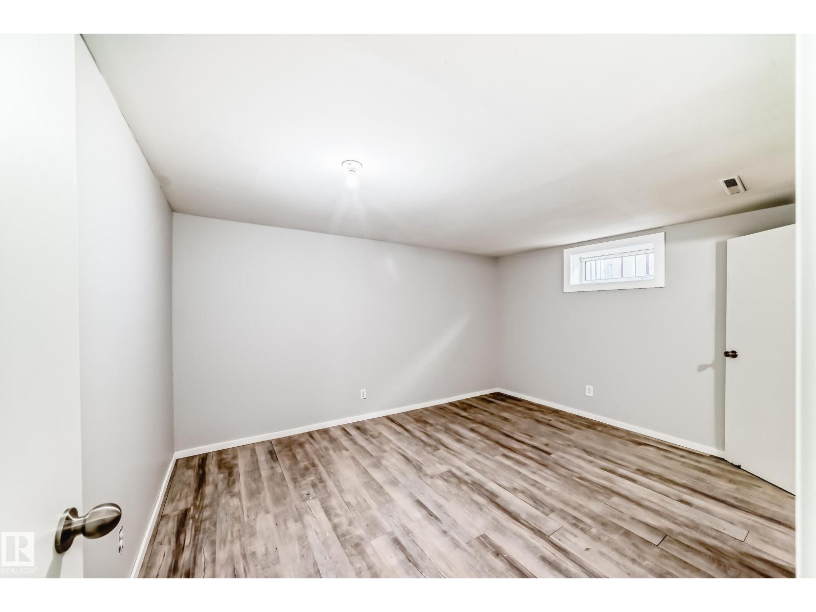 16819 109 ST NW - 45