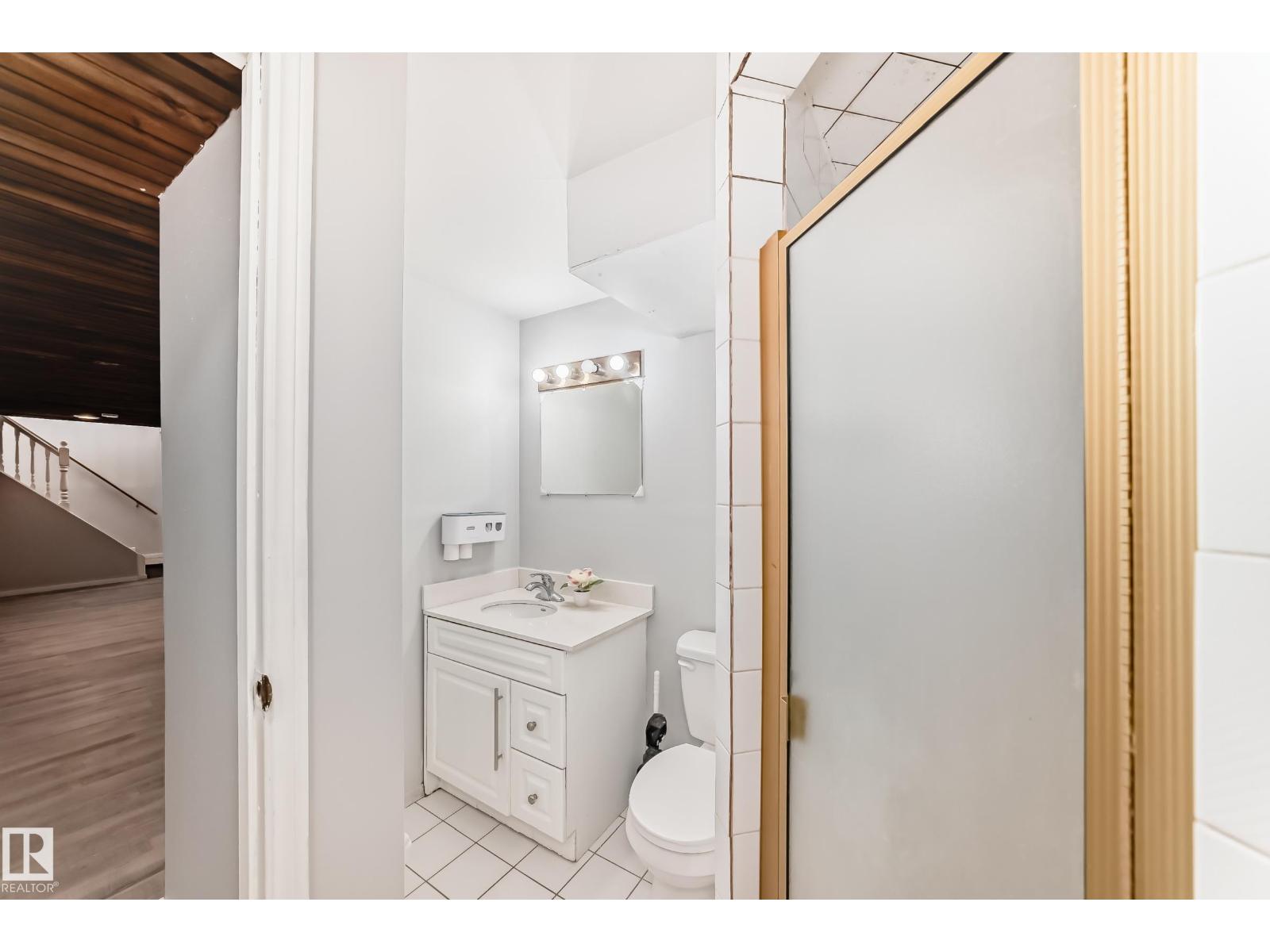 16819 109 ST NW - 53