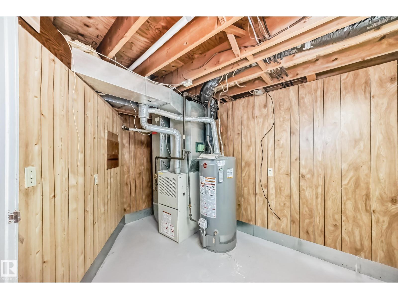 16819 109 ST NW - 56