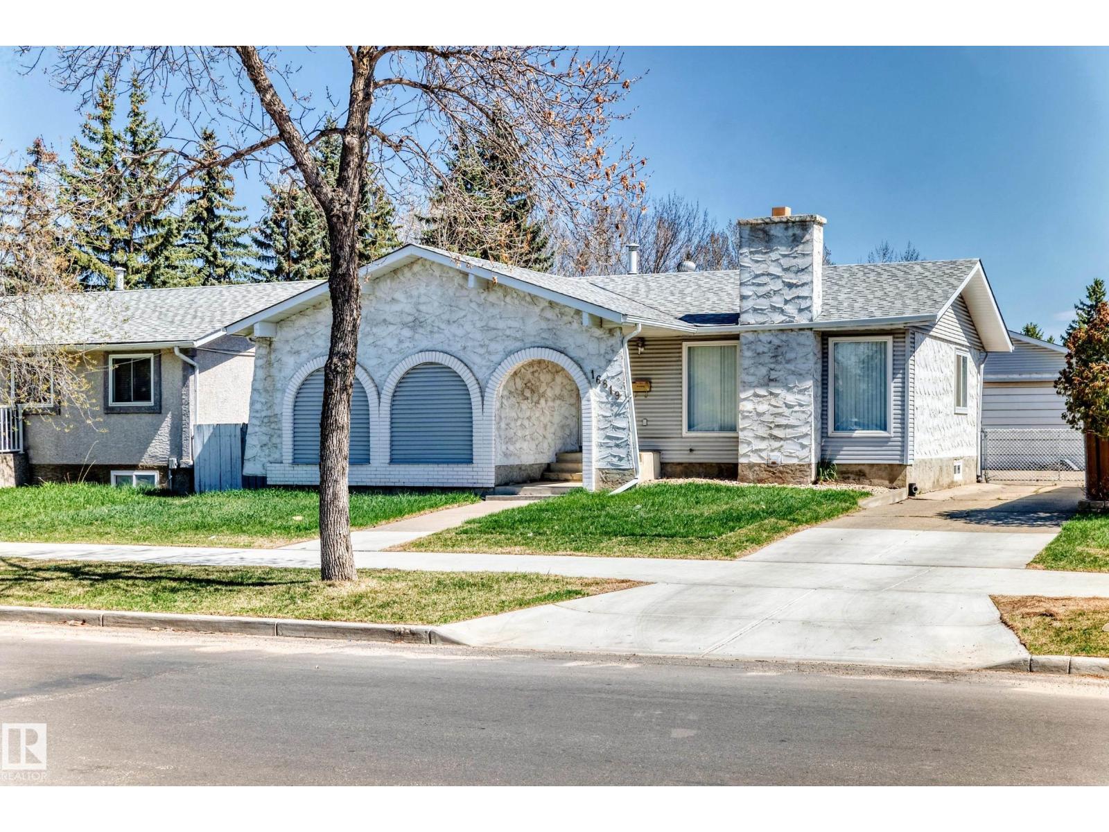 16819 109 ST NW - 70