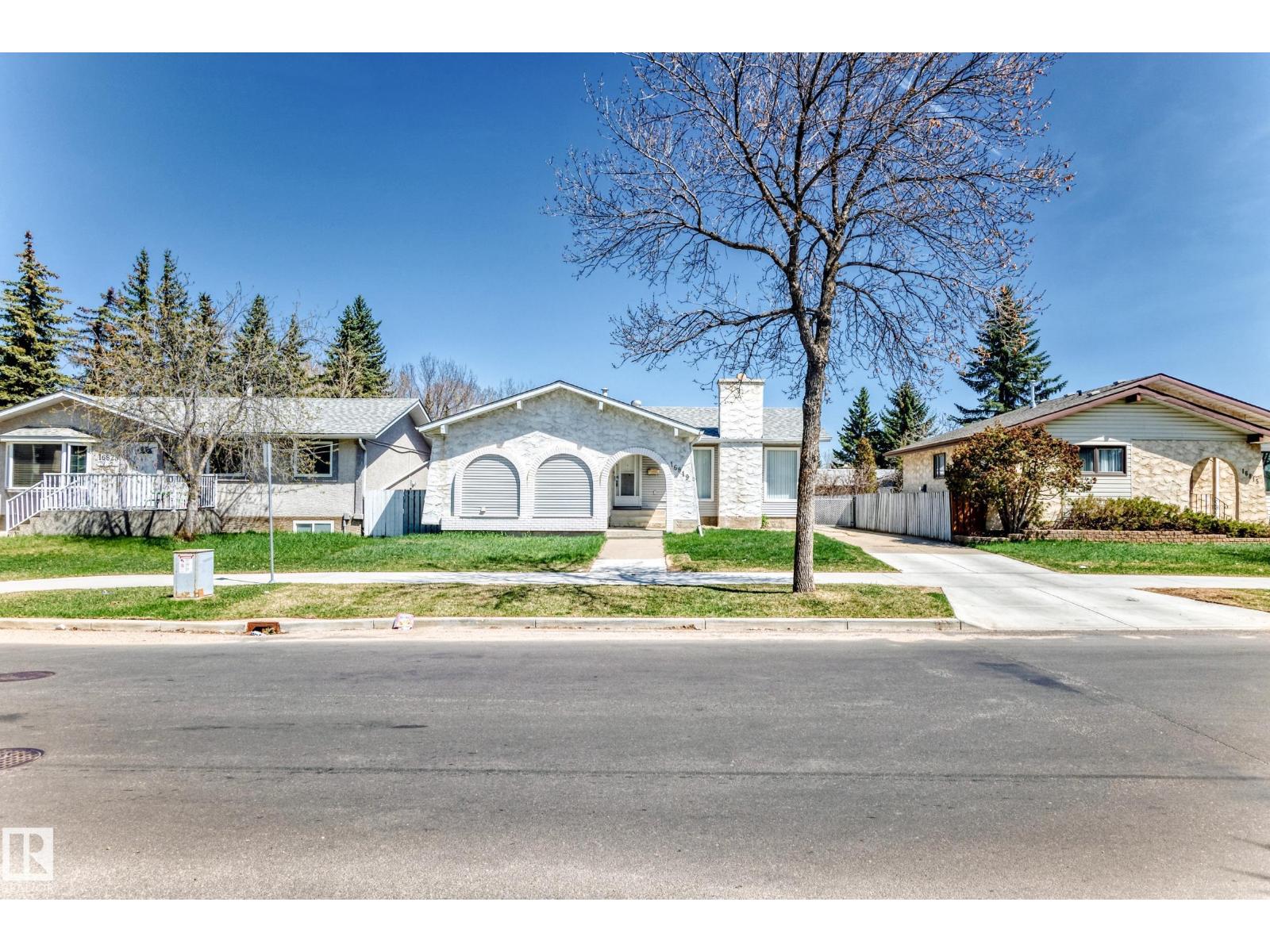 16819 109 ST NW - 73