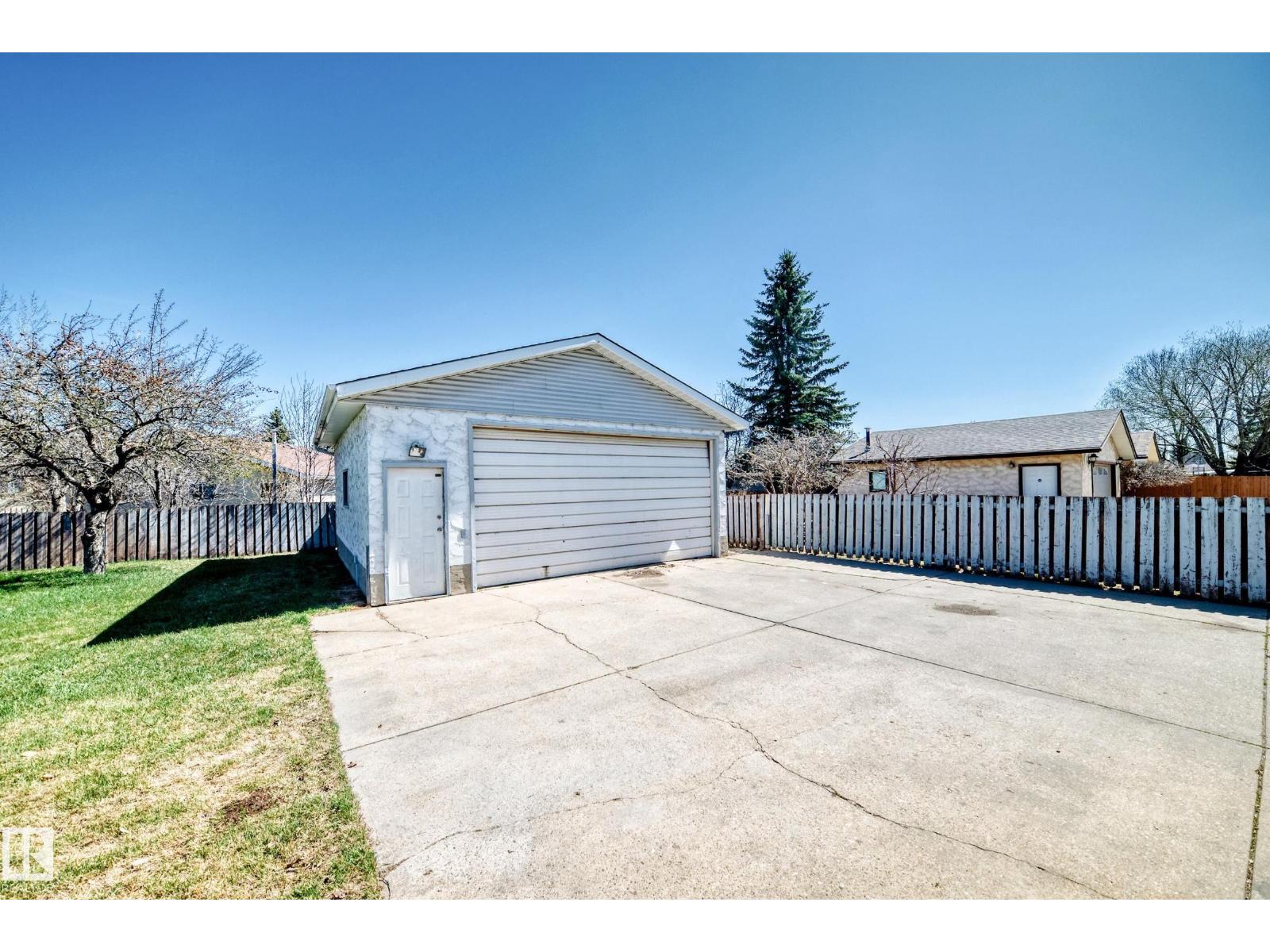 16819 109 ST NW - 60