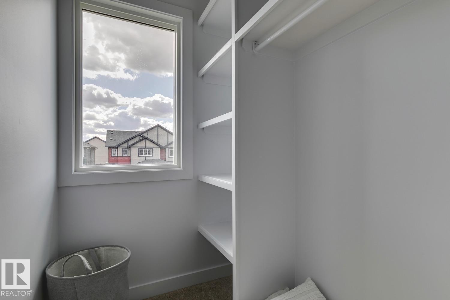 10213 92A AV NW - 27