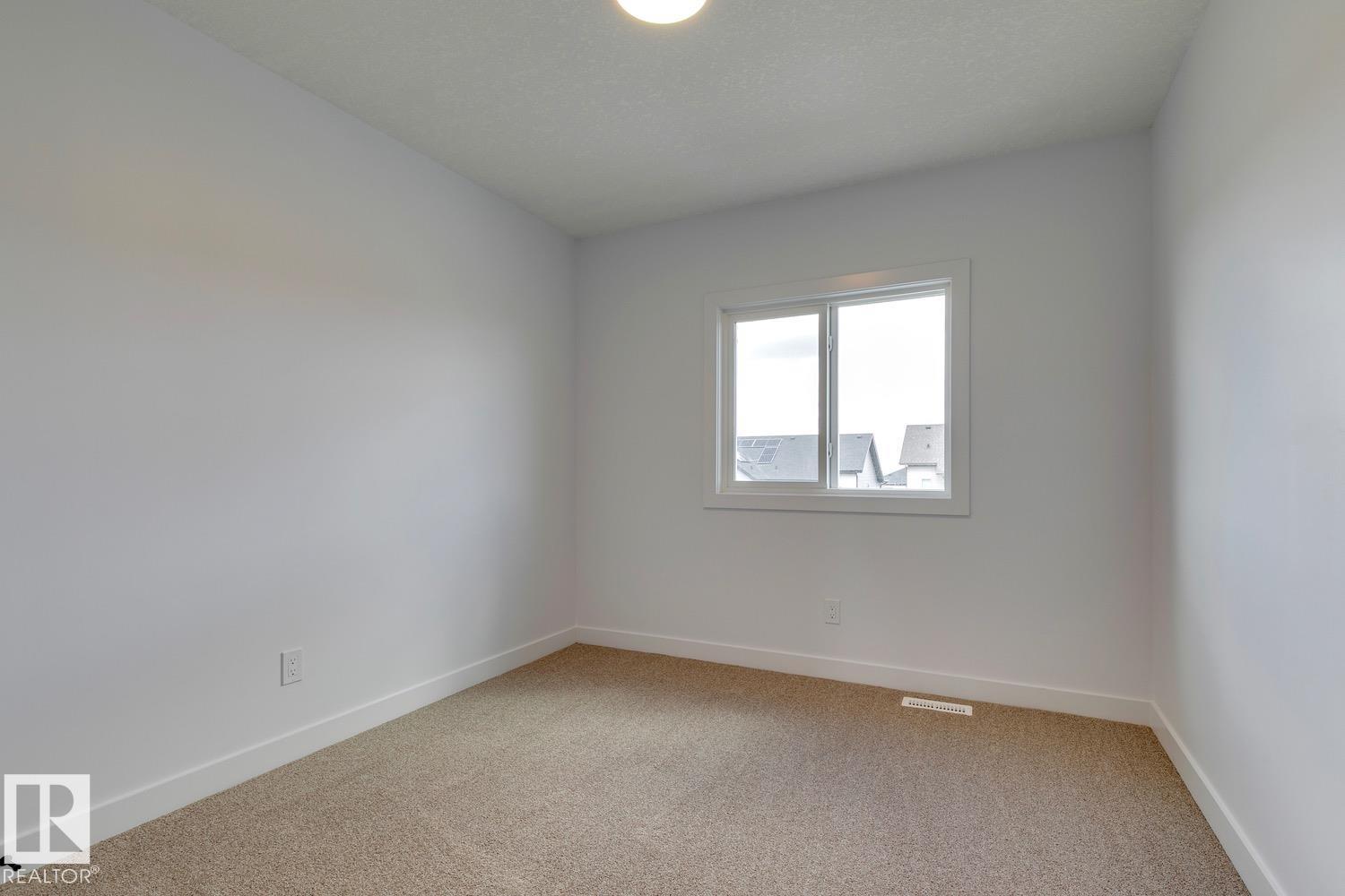 10213 92A AV NW - 28