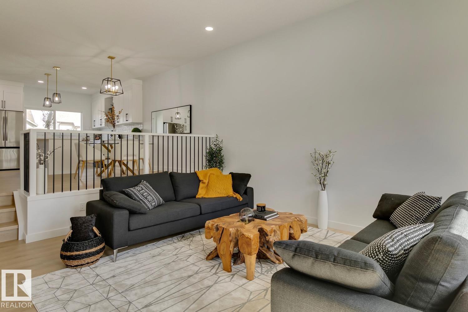 10213 92A AV NW - 3