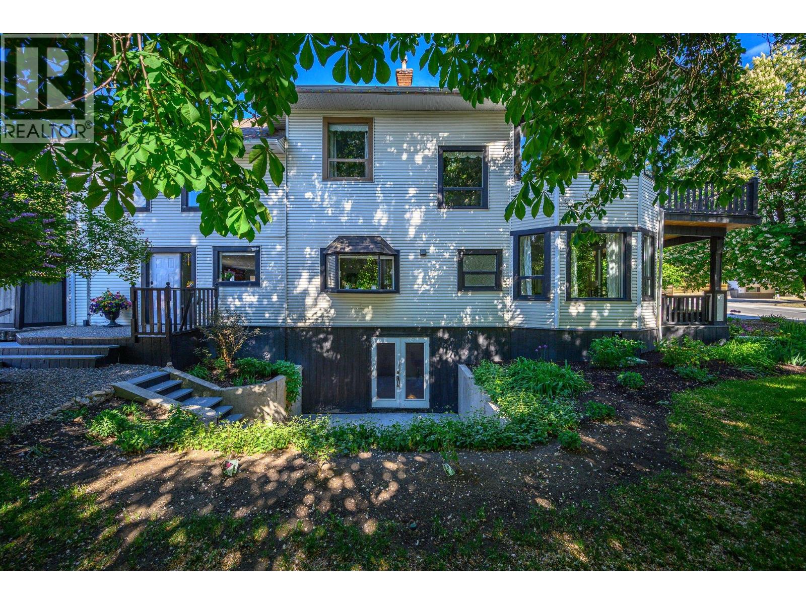 1805 32 Avenue, Vernon