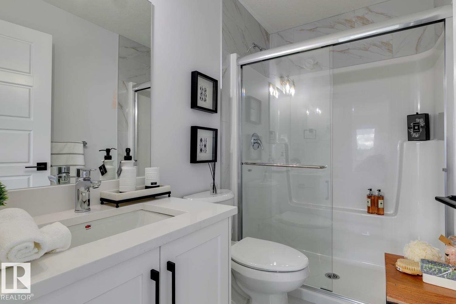 10213 92A AV NW - 26