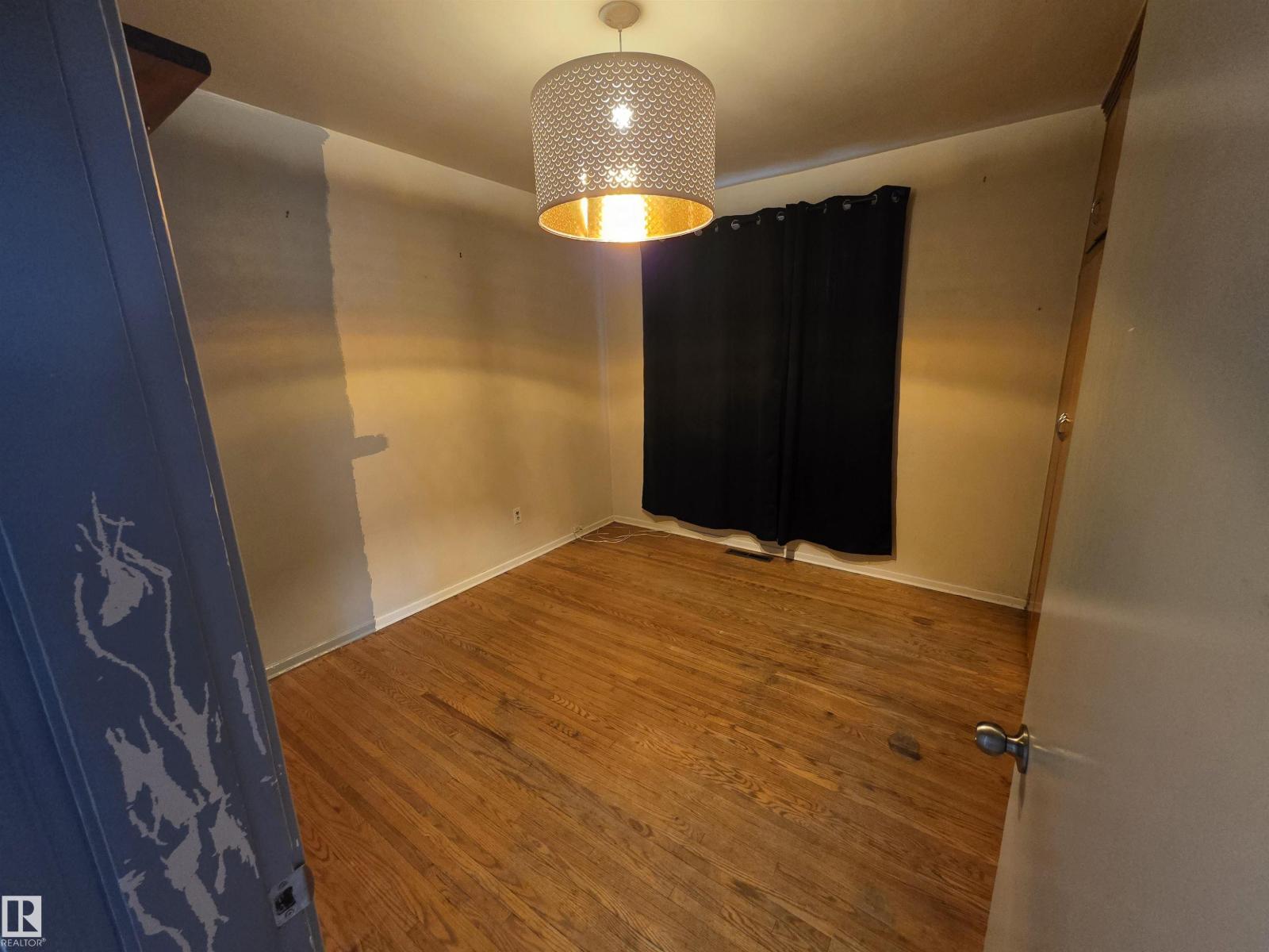 11926 125 ST NW - photo 4