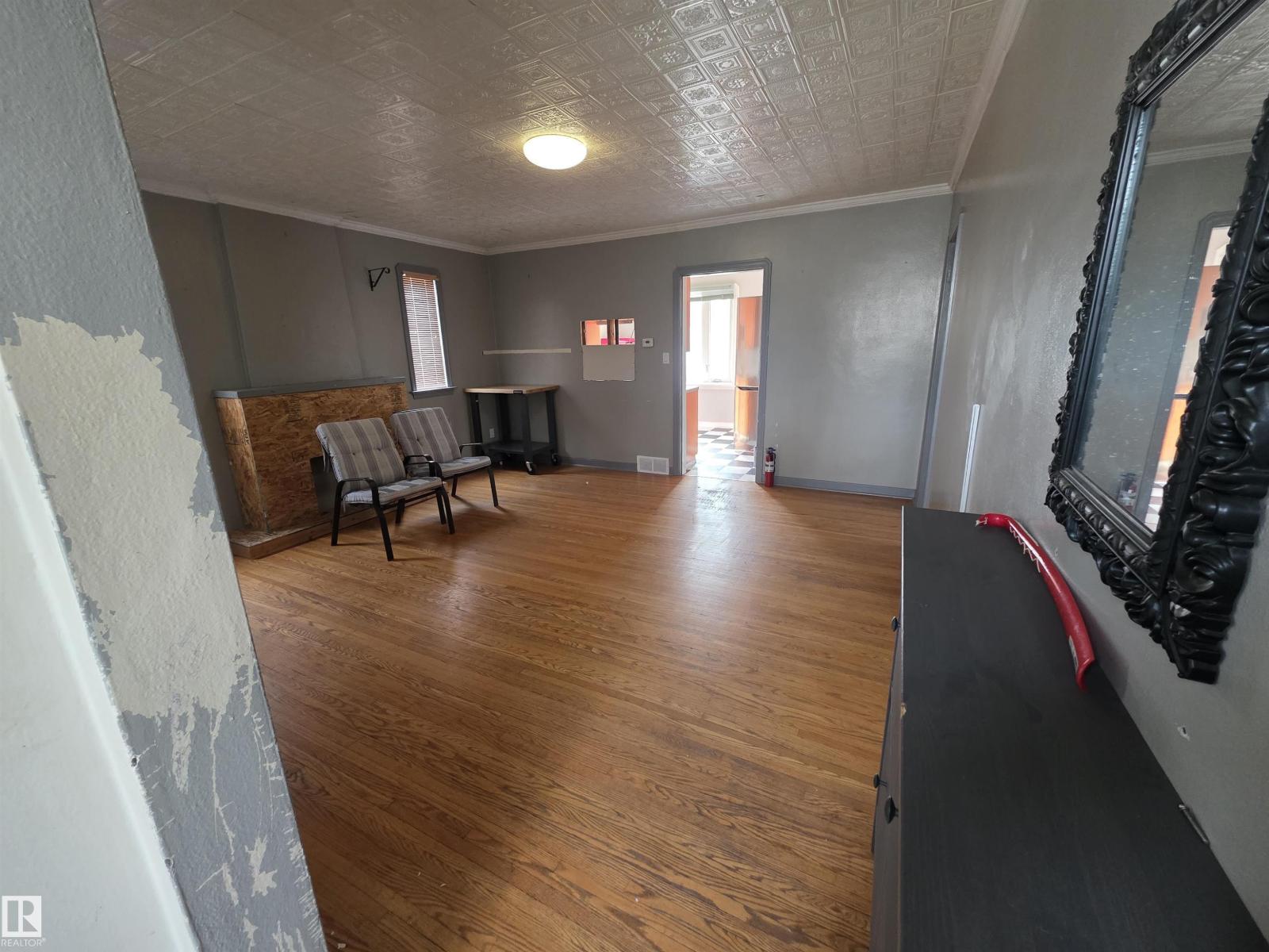 11926 125 ST NW - photo 3