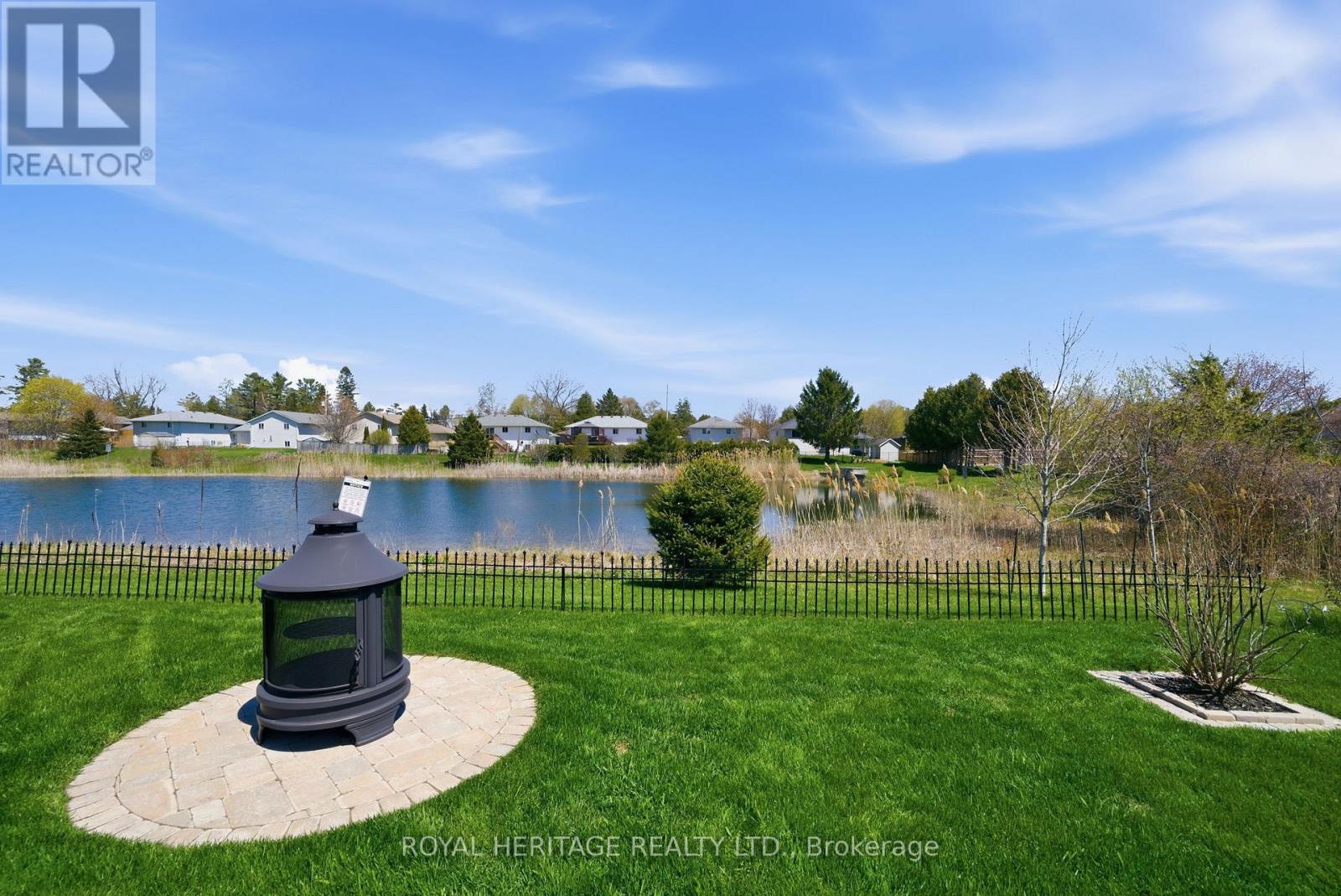 6 COVE COURT - 38