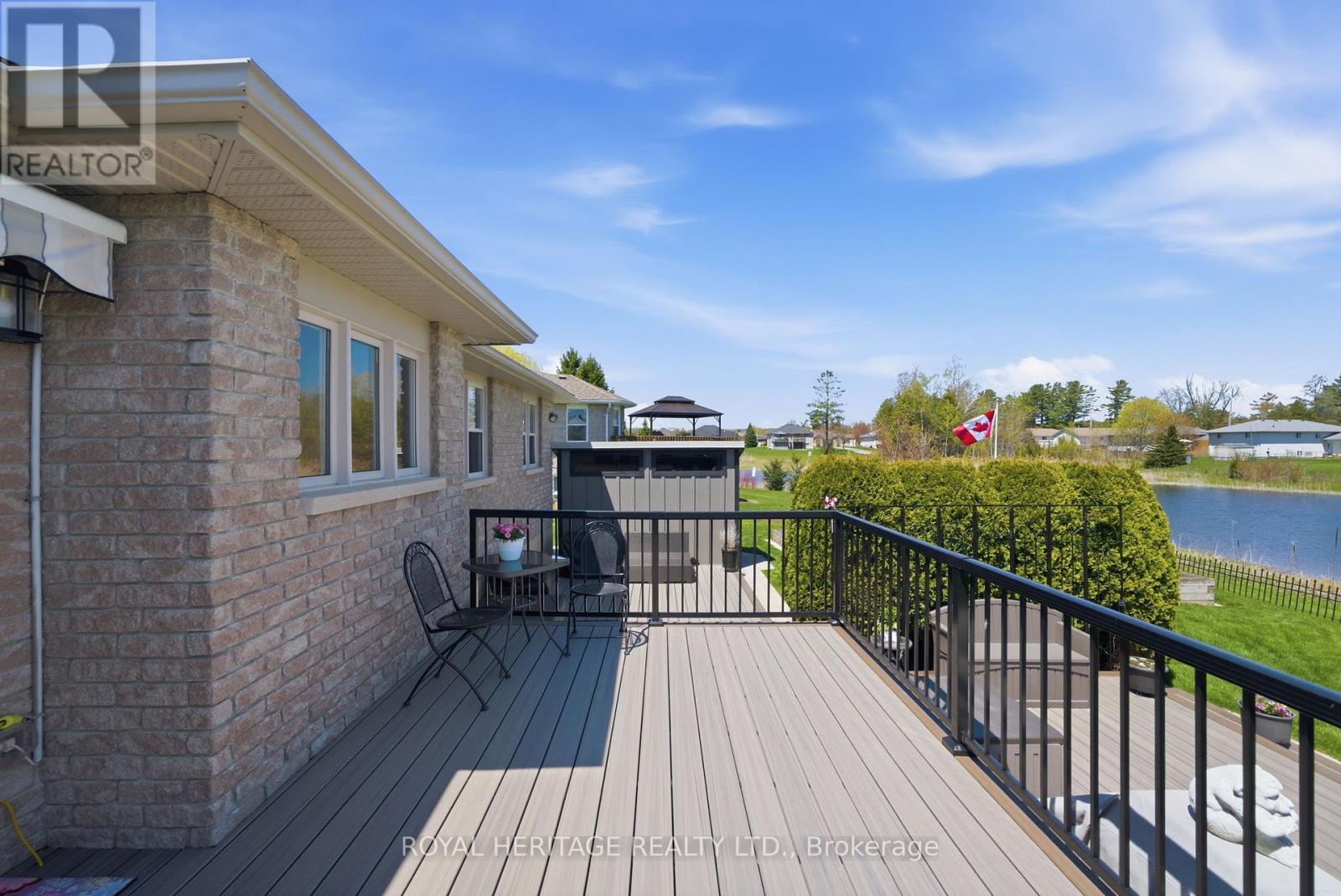 6 COVE COURT - 44