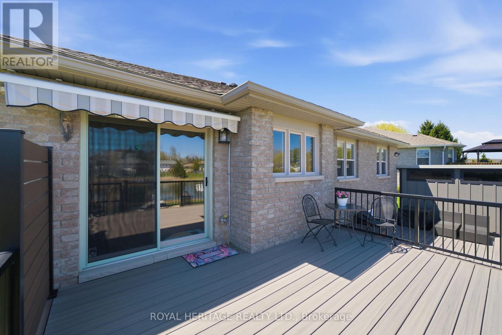 6 COVE COURT - 47