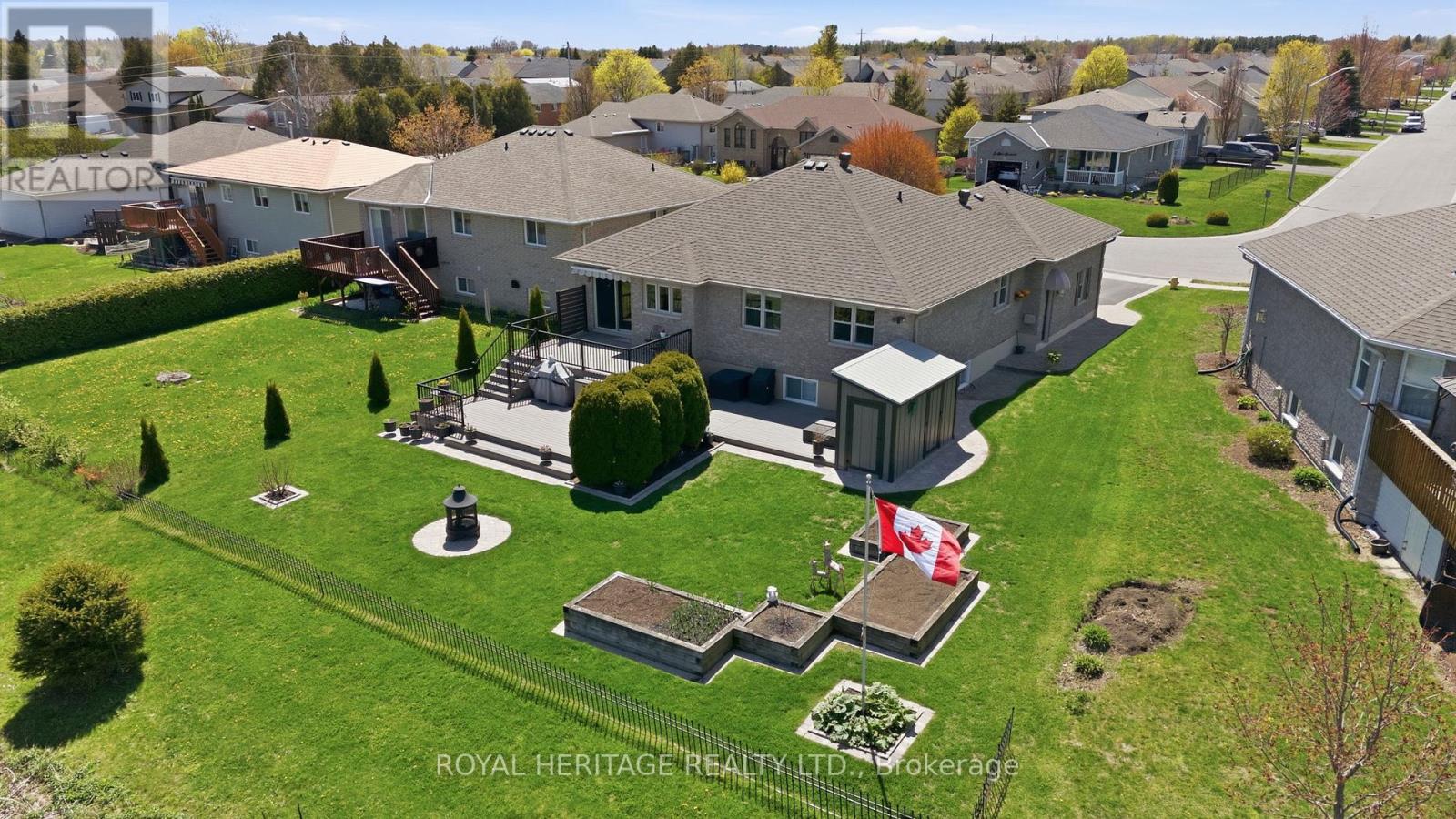6 COVE COURT - 48