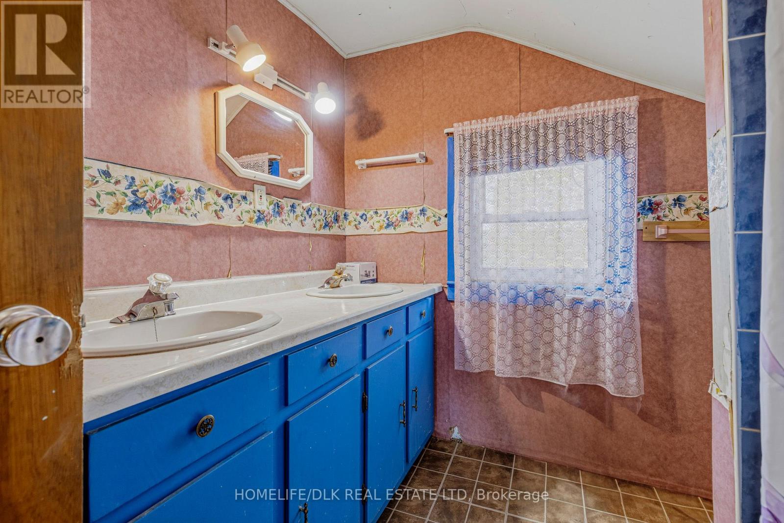 7136 COUNTY 42 ROAD - 25
