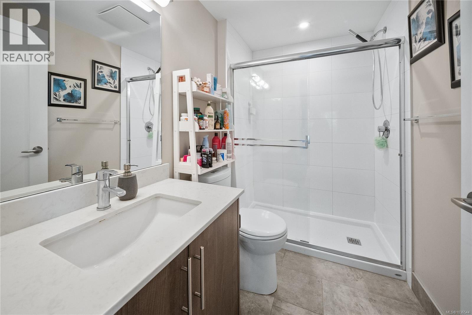 503 1016 Inverness Road, Saanich