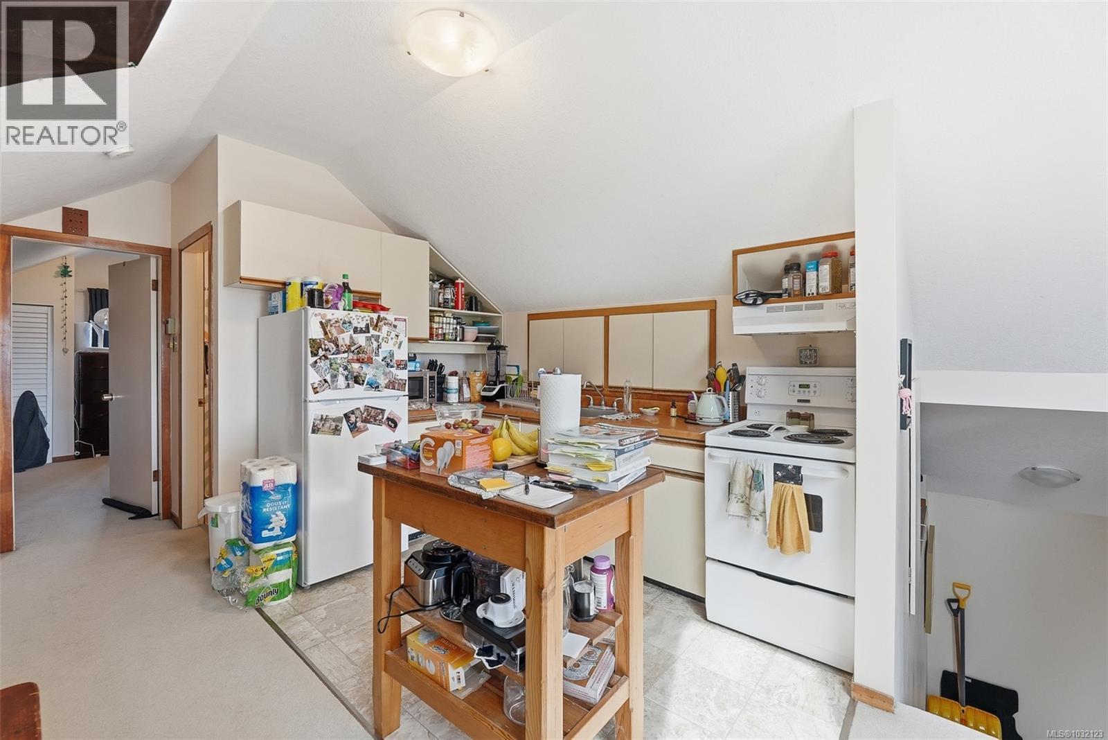 1913 Duchess St - 16