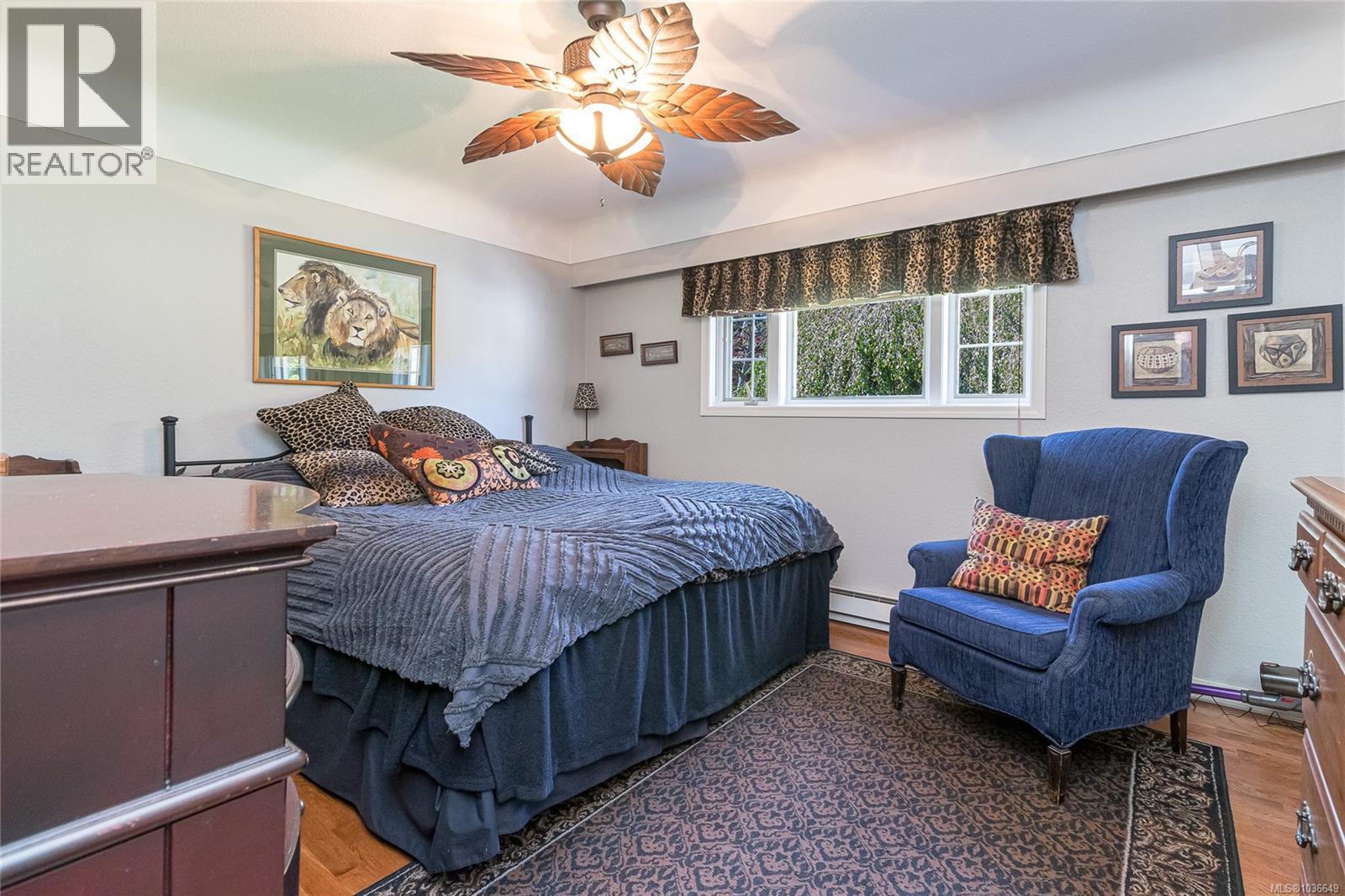  8705 Ebor Terrace, North Saanich