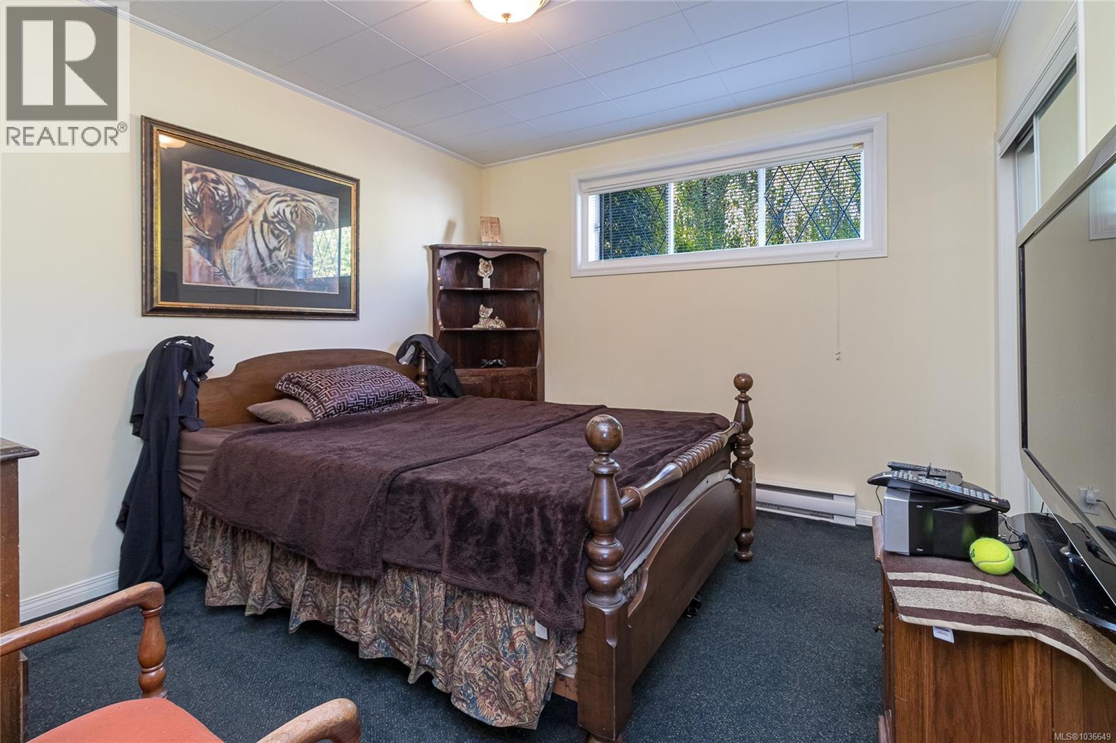  8705 Ebor Terrace, North Saanich