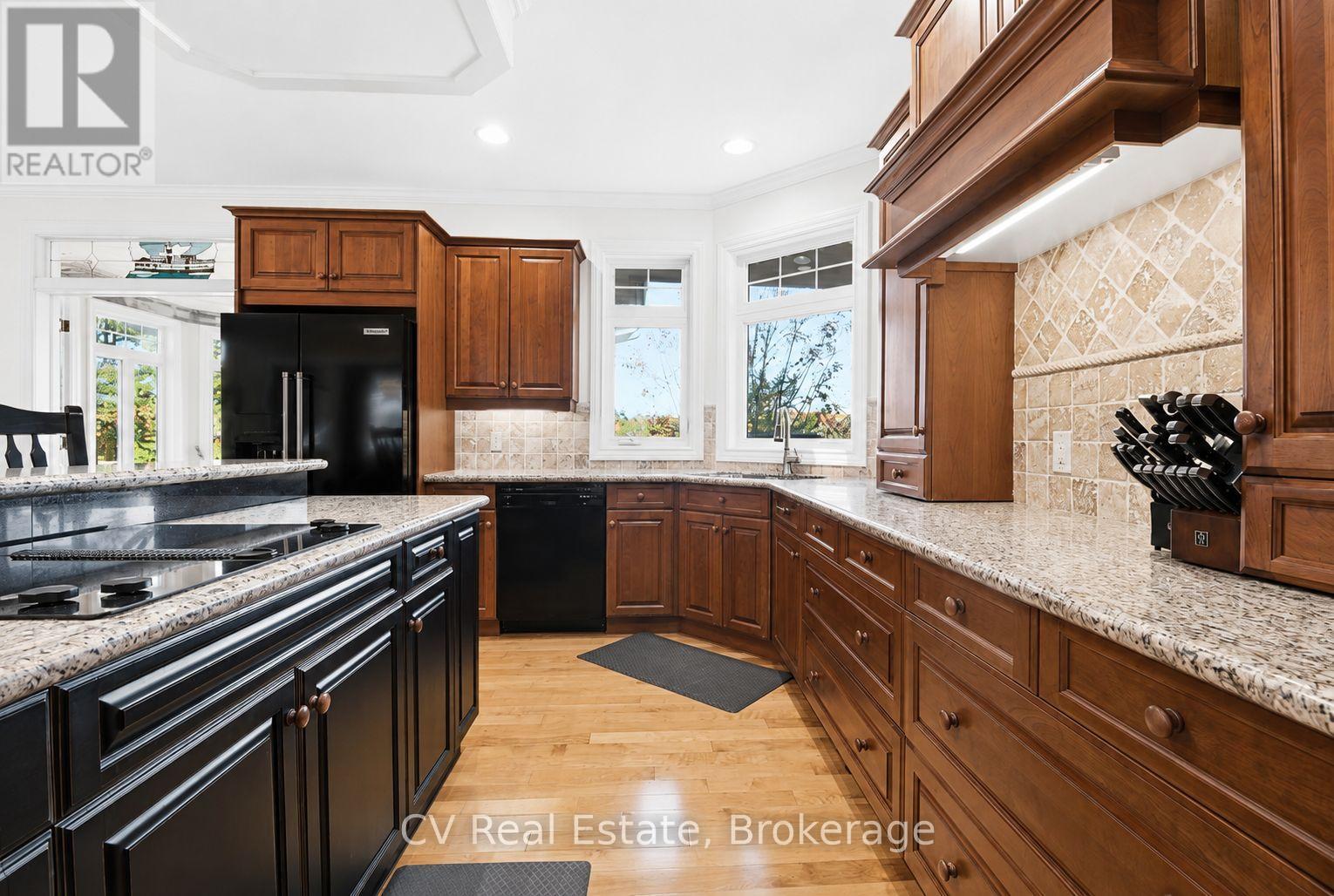 1060 S SUNSET BAY RD