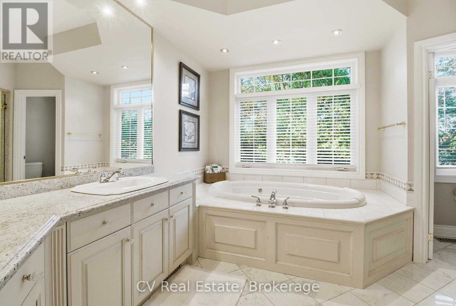 1060 S SUNSET BAY RD - Image 29