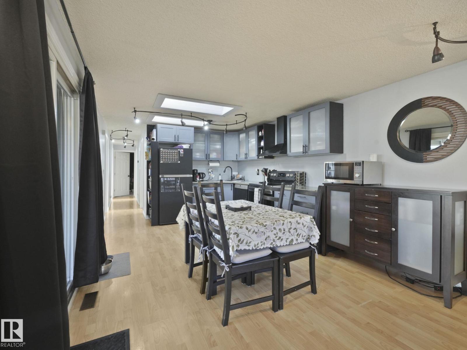 429 Westview CL NW, Edmonton