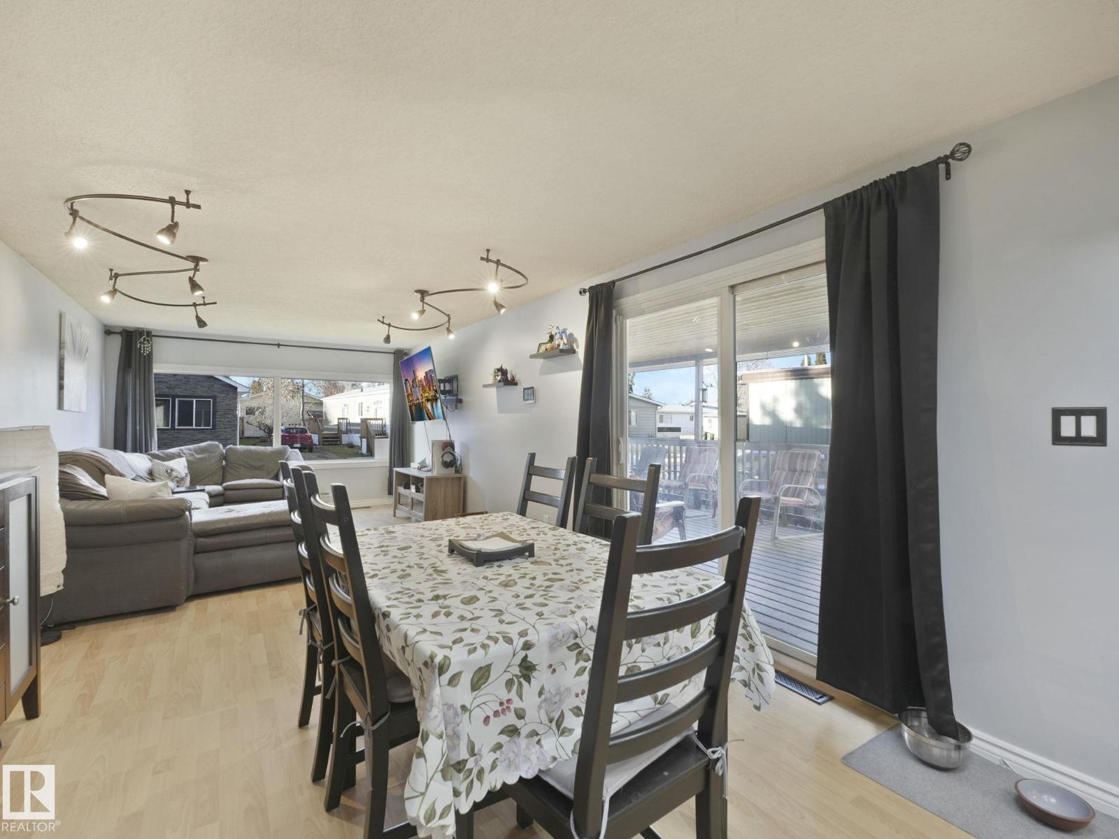 429 Westview CL NW, Edmonton