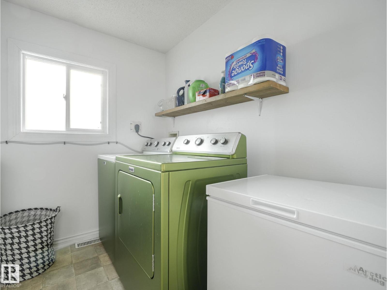 429 Westview CL NW, Edmonton
