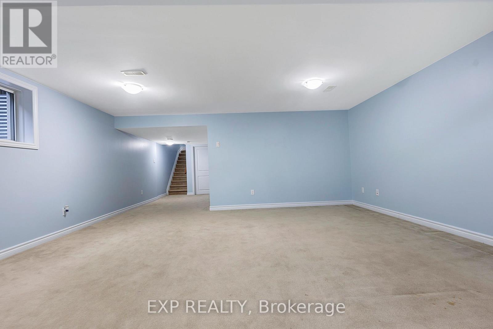 635 MOORPARK AVENUE - 16