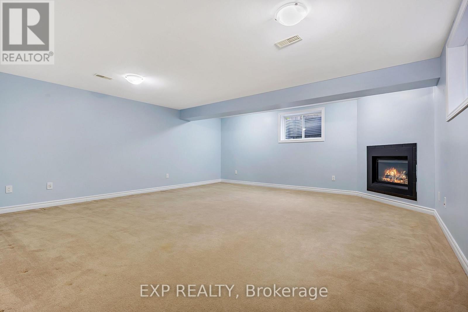 635 MOORPARK AVENUE - 17
