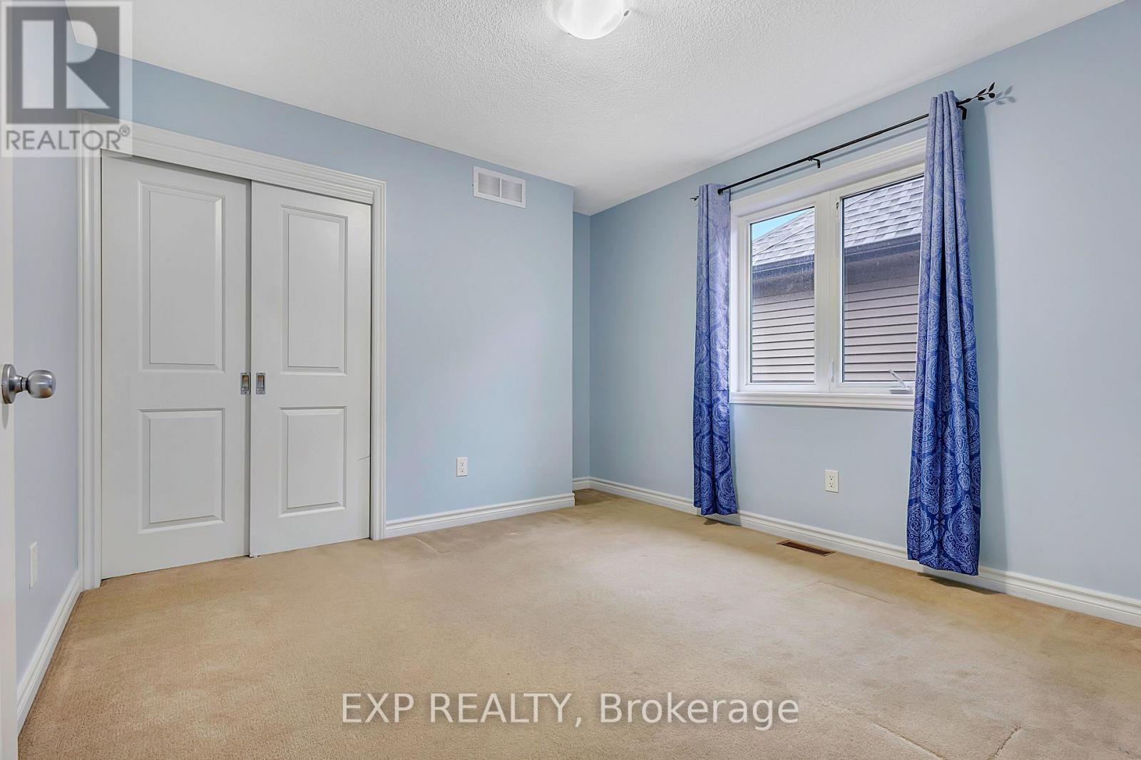 635 MOORPARK AVENUE - 23