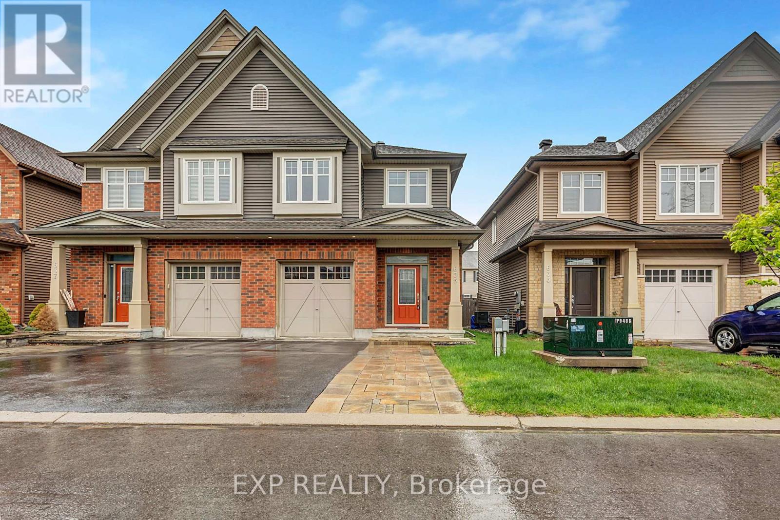 635 MOORPARK AVENUE - 32