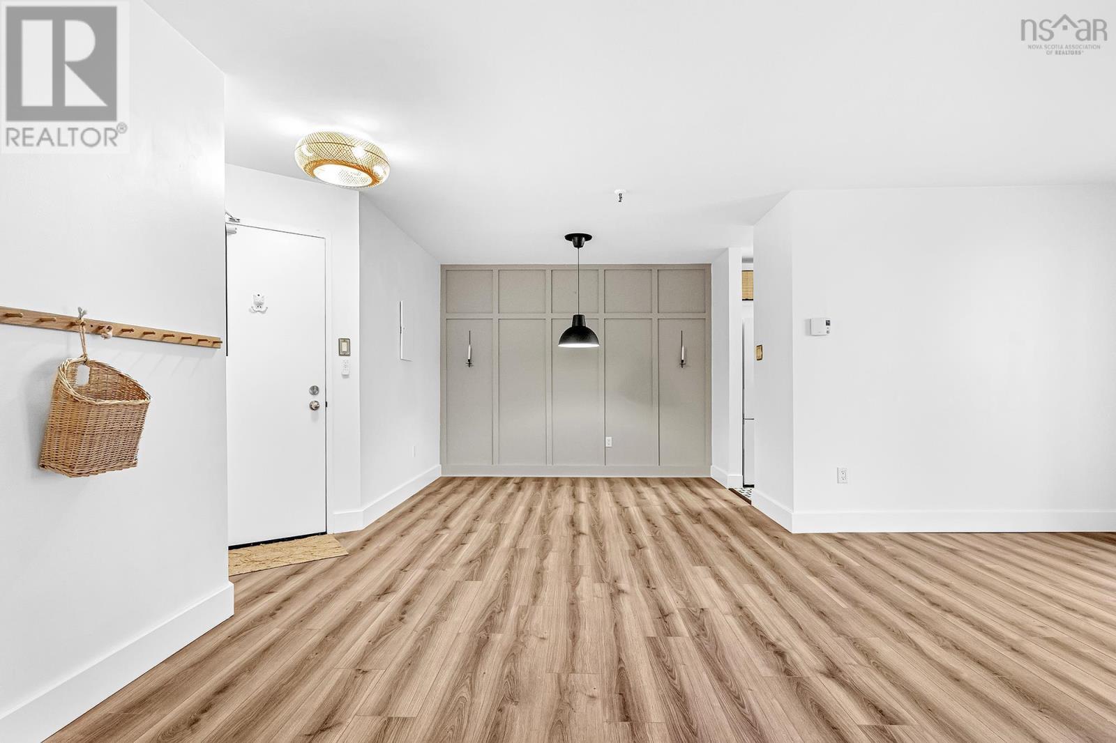 #221 281 Windmill Road - 4