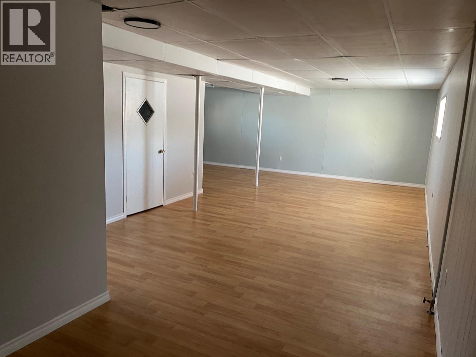 5524 48 STREET - 21