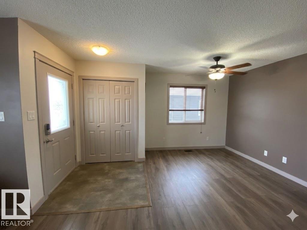 1151 37 AV NW NW, Edmonton