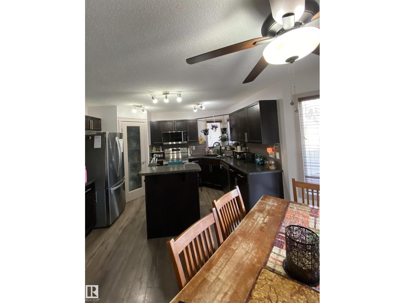 1151 37 AV NW NW, Edmonton